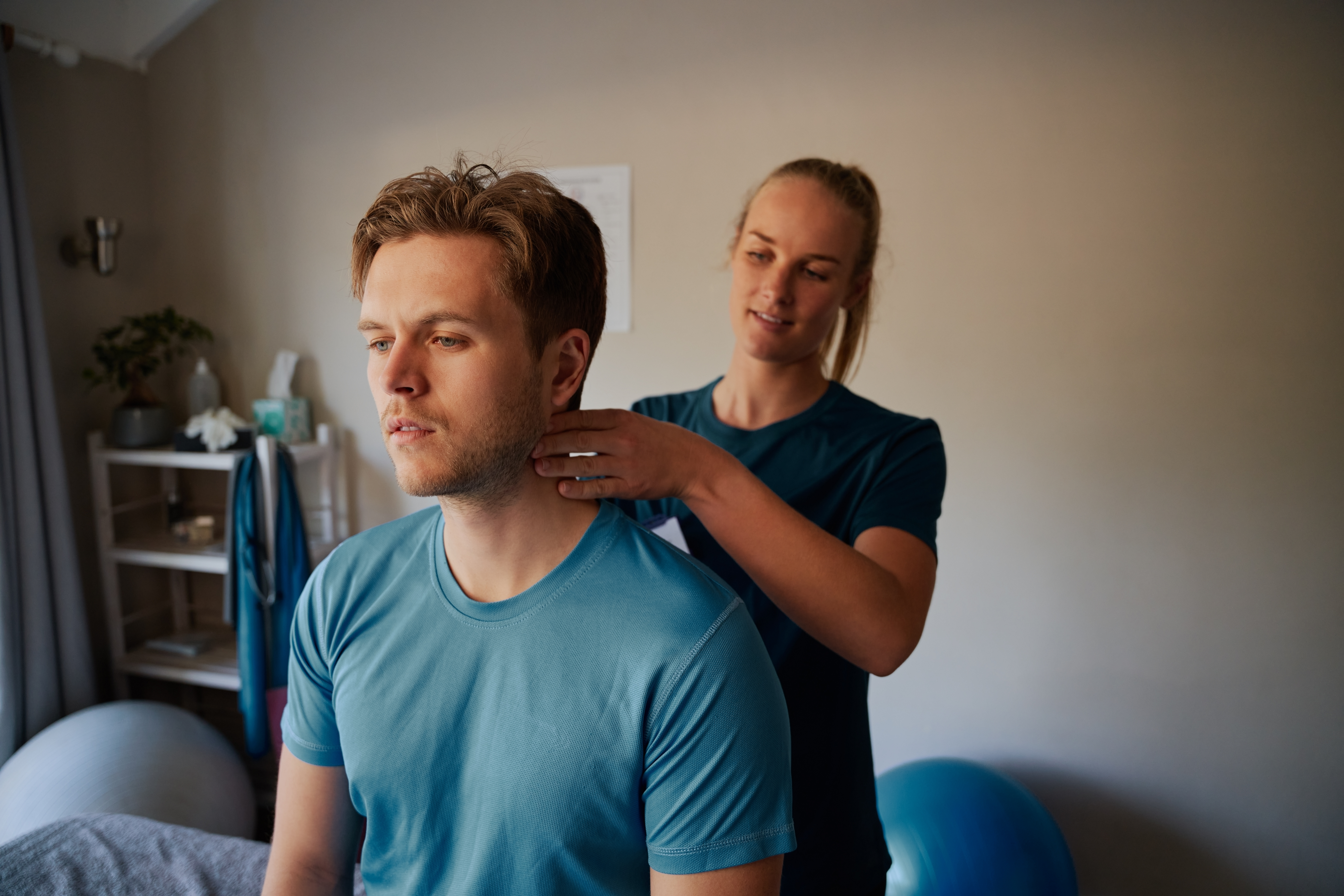 Female osteopath sports injury
